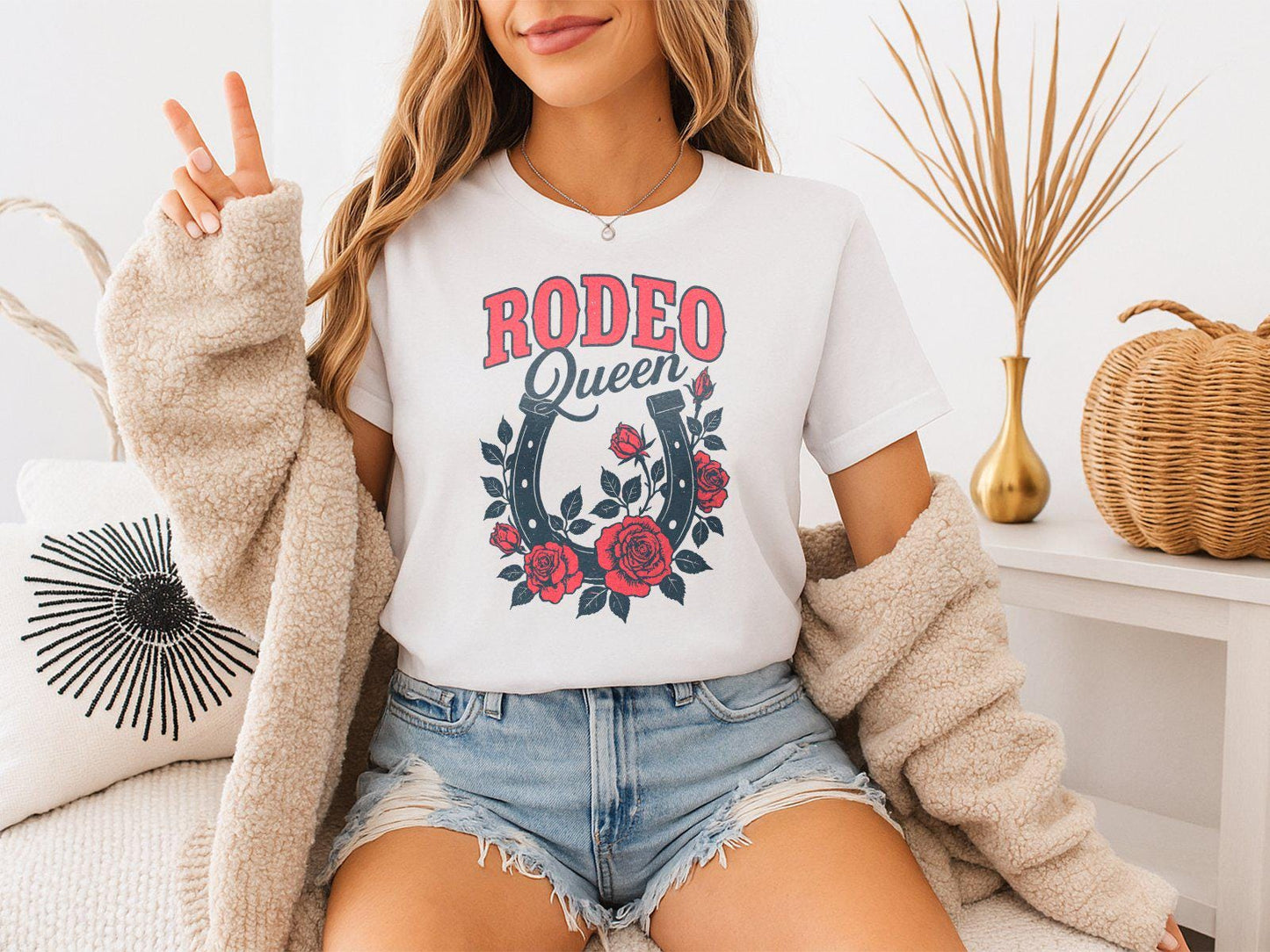 Rodeo Queen T-Shirt, Horseshoe Roses, Western Graphic Tee